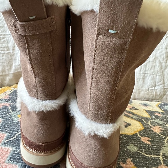 Toms Taupe Faux Fur Winter Boots - Picture 7 of 12
